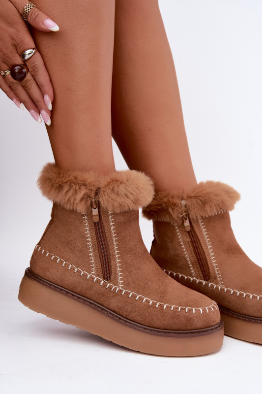 Schneestiefel mit Ziernähten und Fellbesatz camel