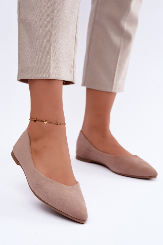 Flache Ballerinas aus beigem Eco-Wildleder