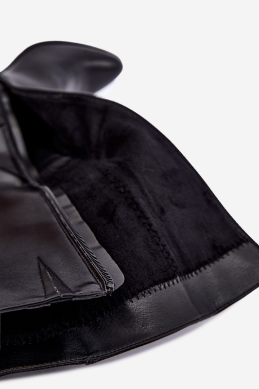 Gefütterte Stiefel mit Blockabsatz und Zierband, schwarz