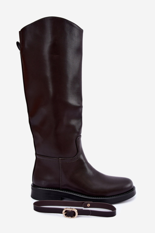Stiefel mit flachem Absatz, Riemen und goldener Schnalle, braun