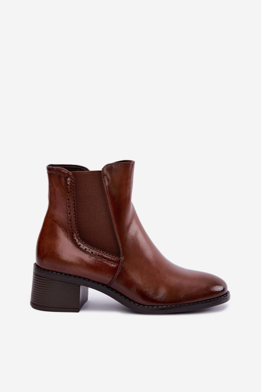 Braune Chelsea-Stiefelette mit Blockabsatz aus Kunstleder