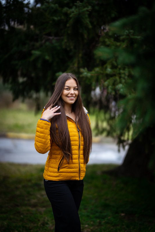 Wendejacke mit Kapuze Schwarz/Rot