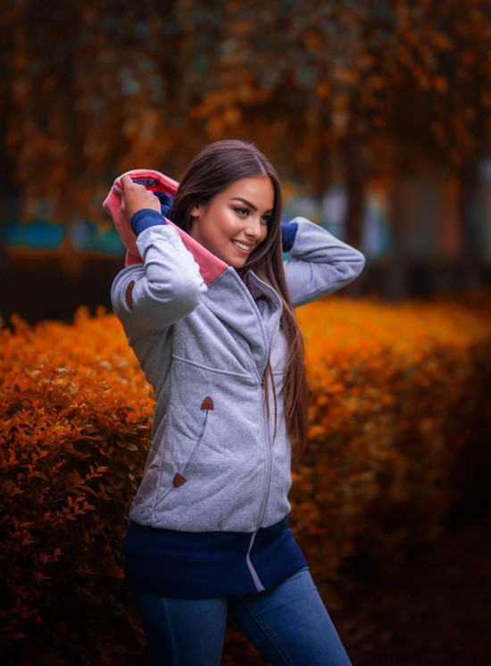 Verlängerte Sweatjacke mit Kapuze grau/dunkelblau