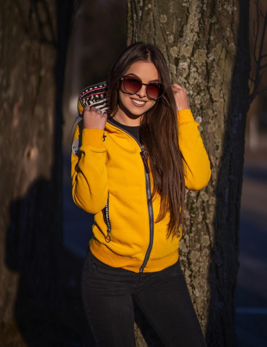 Kurzjacke mit Kapuze rot
