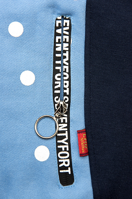 Kapuzensweatjacke mit Allover Punkte-Design hellblau