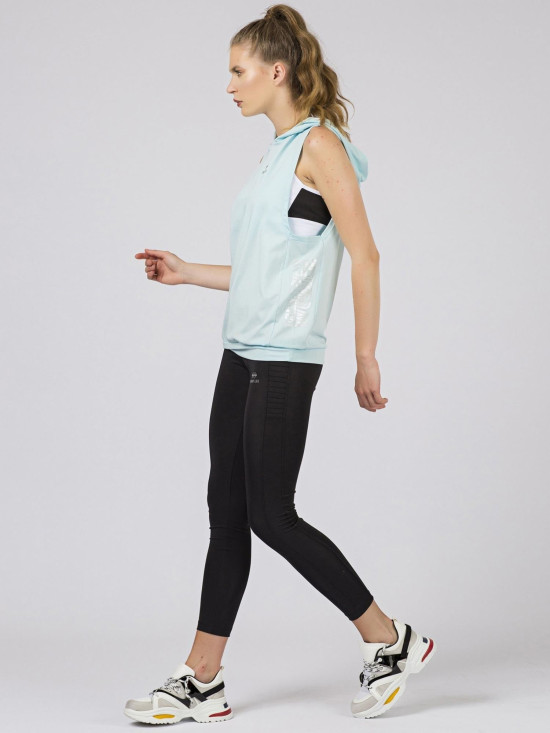 Helle blaue Sportbluse TOMMY LIFE