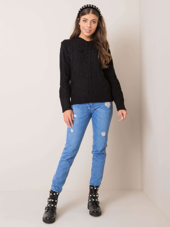 Schwarzer Pullover mit Zöpfen
