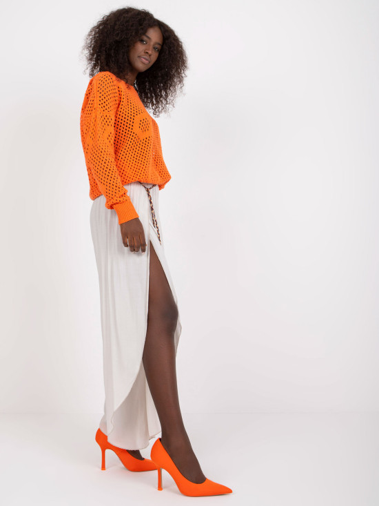 Stylische beige Hose mit hohem Bund