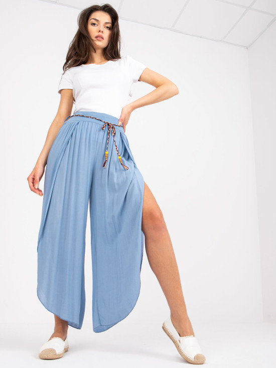 Stylische blaue Hose mit hohem Bund