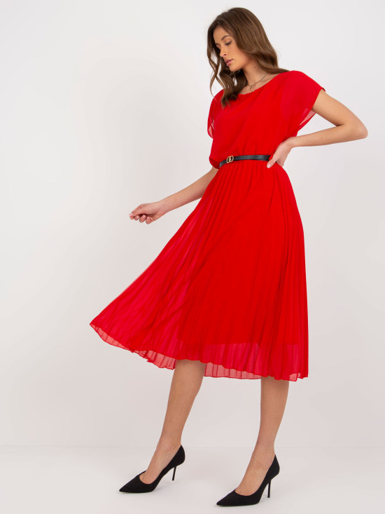 Rotes midi Faltenkleid mit Gürtel