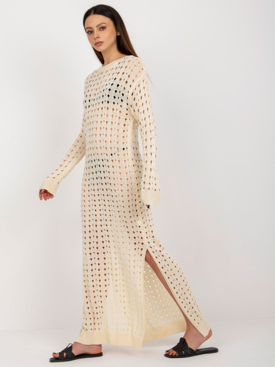 Helle beige Sommerstrickkleid