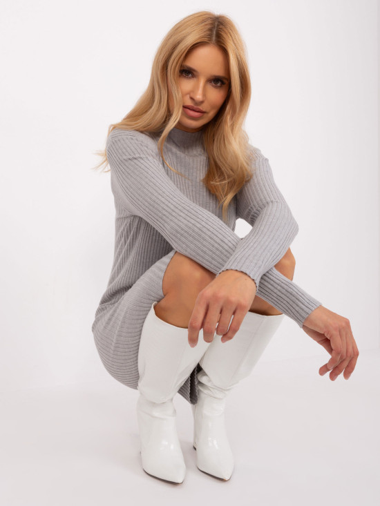 Graues Damenstrickkleid