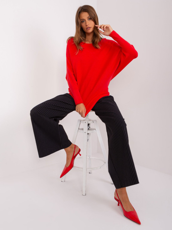 Roter Oversize-Pullover mit Fledermausärmeln