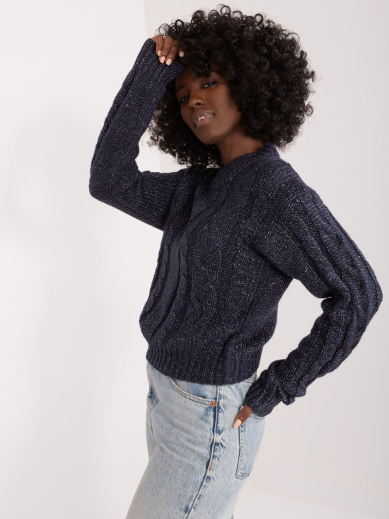 Stylischer grauer Pullover mit langen Ärmeln