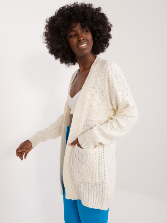Stylischer ecru Cardigan