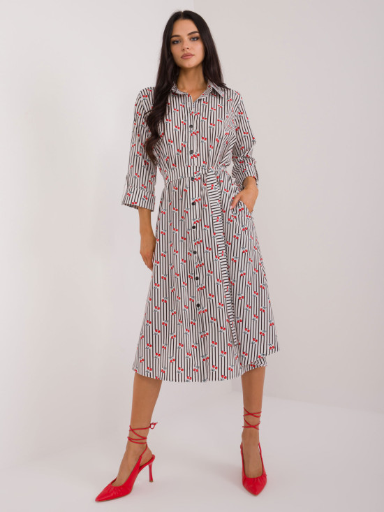 Elegantes ausgestelltes Kleid mit 3/4-Ärmeln
