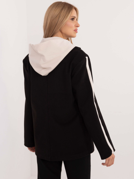 Stylische schwarze Jacke mit abnehmbarer Kapuze