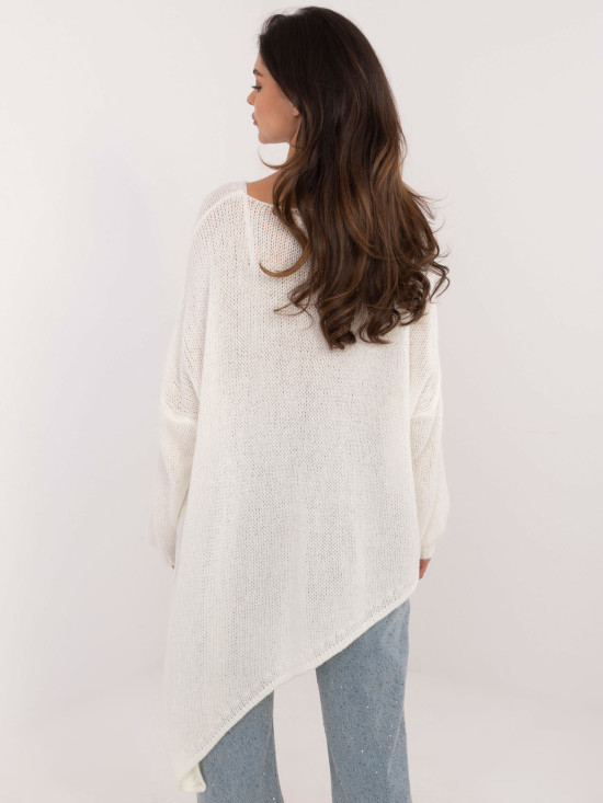 Eleganter ecru Pullover mit langen Ärmeln