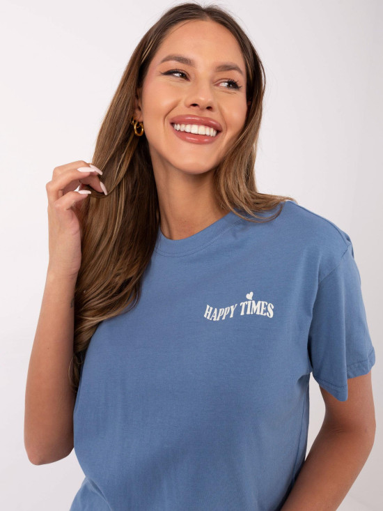 Bequemes blaues T-Shirt mit kurzen Ärmeln
