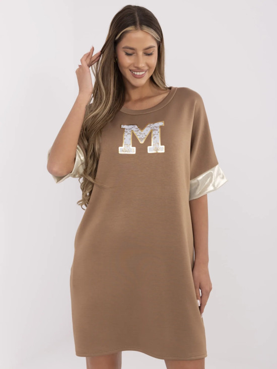 Beige Oversize Kleid mit kurzen Ärmeln