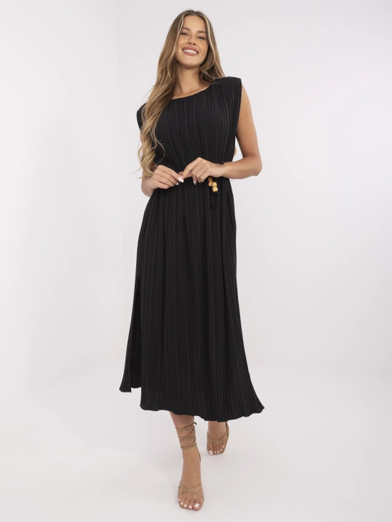 Elegantes schwarzes ausgestelltes Kleid