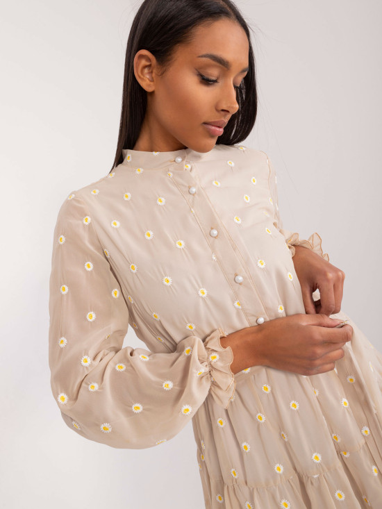 Beiges ausgestelltes Kleid mit Stickerei und Gürtel