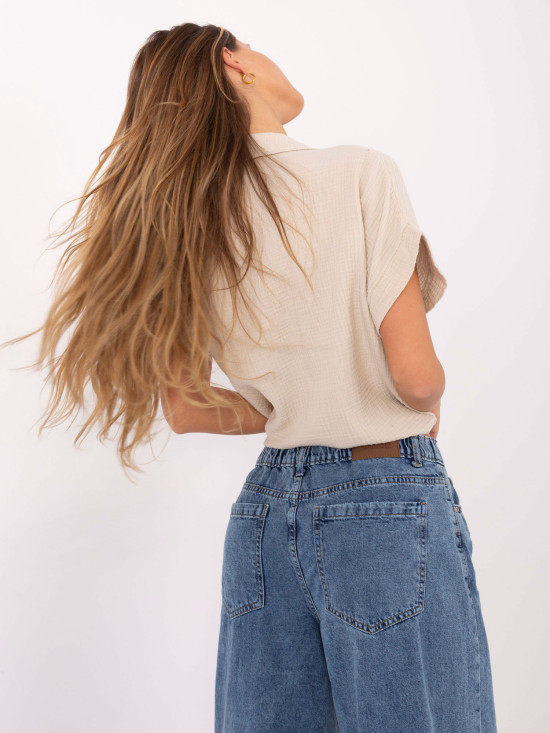 Beige Bluse mit kurzen Ärmeln