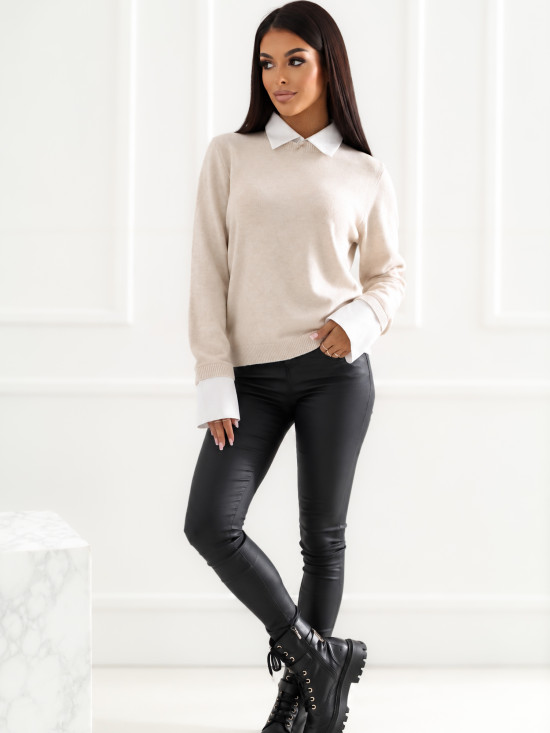 Beiger eleganter Pullover mit Kragen