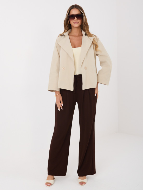 Kurzer beiger Übergangsmantel mit Futter