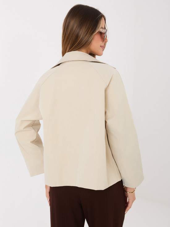 Kurzer beiger Übergangsmantel mit Futter