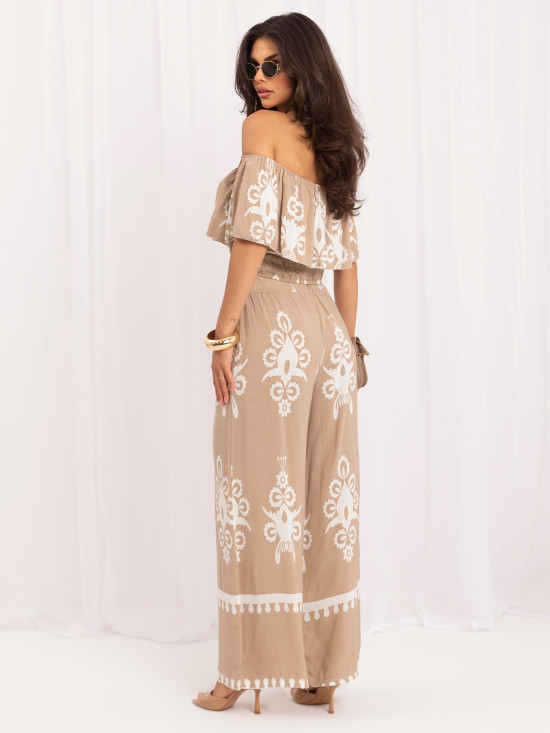 Beiges Boho-Set mit Print und Carmen-Ausschnitt
