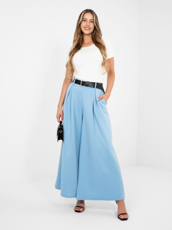 Weiße, gerippte Baumwollbluse mit kurzem Ärmel