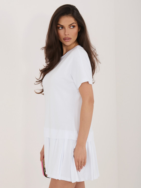 Weißes ausgestelltes Minikleid mit kurzen Ärmeln