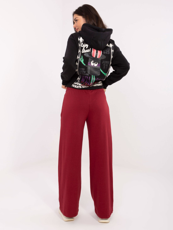 Bordeauxrote Sweatpants mit weitem Bein