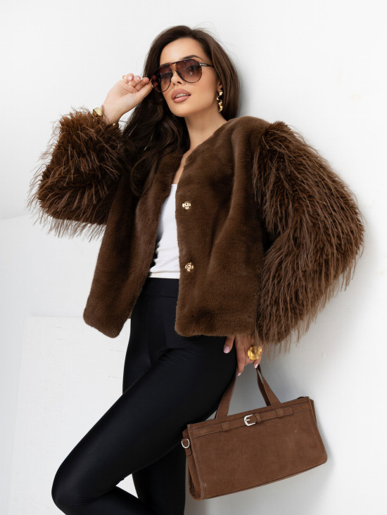 Elegante braune Felljacke