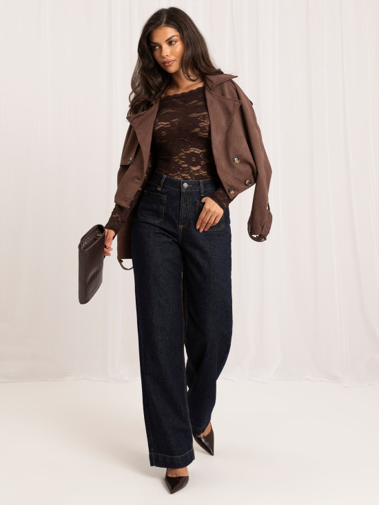 Elegante braune Bluse mit Spitze und U-Boot-Ausschnitt