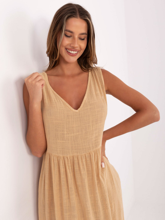 Maxikleid mit V-Ausschnitt in camel
