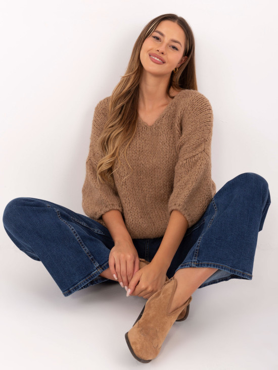 Stylischer camelfarbener Pullover mit 3/4 Ärmeln