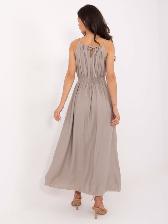 Maxikleid mit Bindegürtel in Beige
