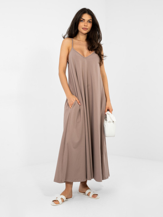 Beiges Maxi-Kleid mit V-Ausschnitt und Taschen