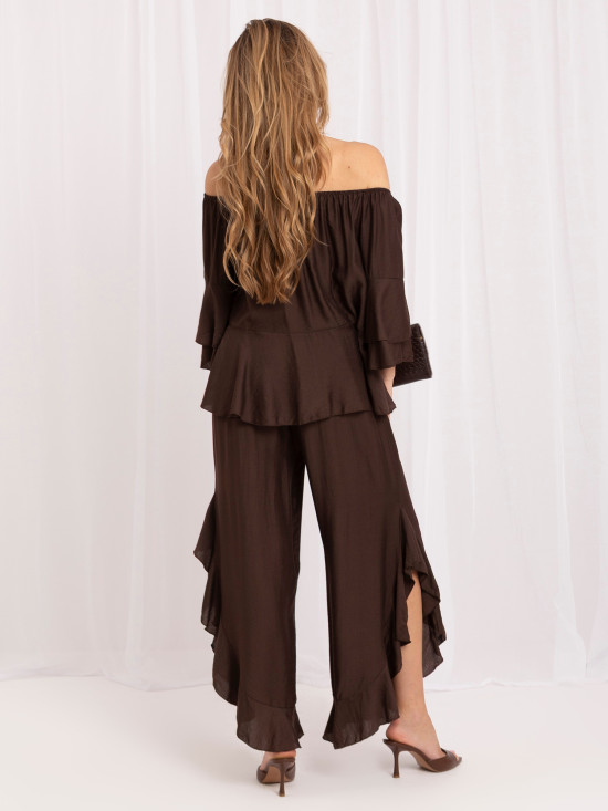 Braunes Set mit Bluse und Hose