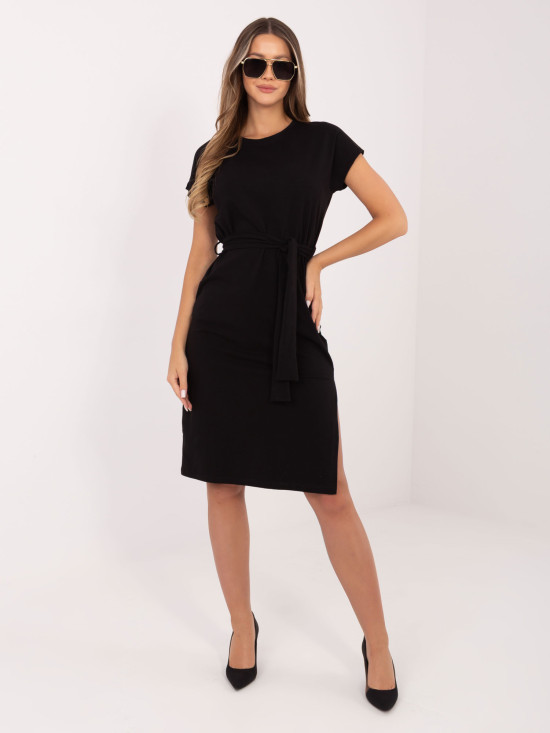 Schwarzes Baumwoll-Sommerkleid mit Gürtel