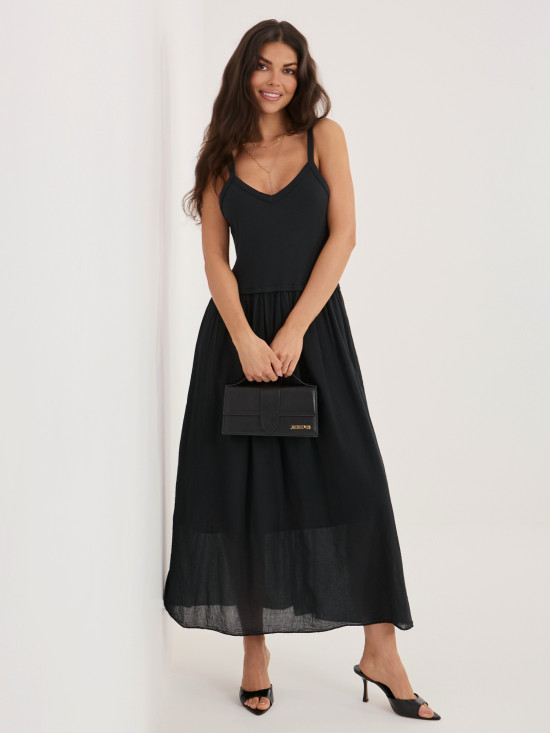 Schwarzes Maxi-Sommerkleid mit Trägern