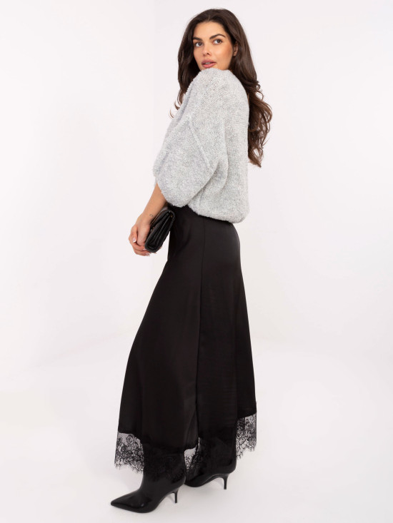 Schwarzer Maxi-Rock mit Spitze