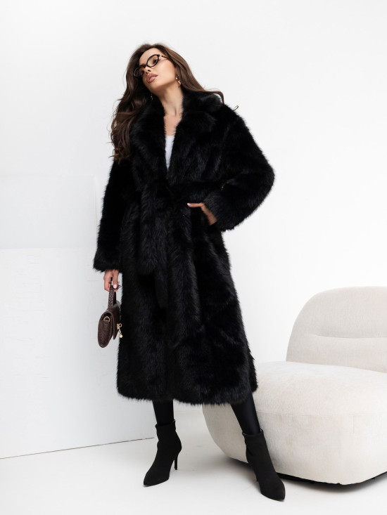 Eleganter schwarzer Mantel mit Gürtel und Futter