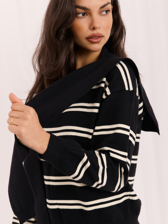 Schwarzer gestreifter Pullover mit Rundhalsausschnitt