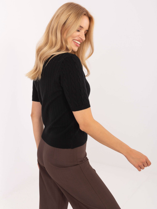 Stylischer schwarzer Pullover mit kurzen Ärmeln