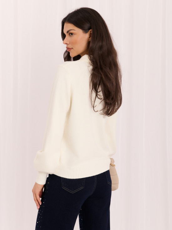 Eleganter Ecru-Pullover mit Kragen und Knöpfen