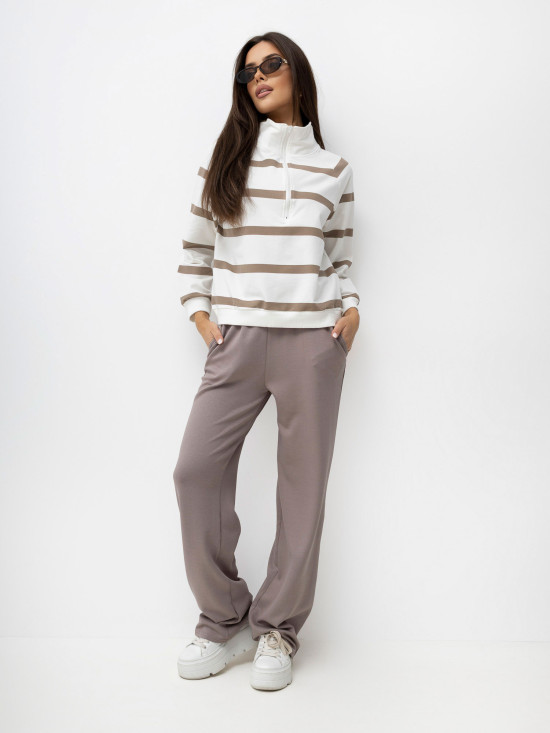 Beige weite Jogginghose mit hohem Bund