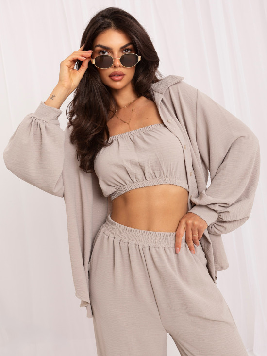 Beiges Set mit Top, Hemd und Hose